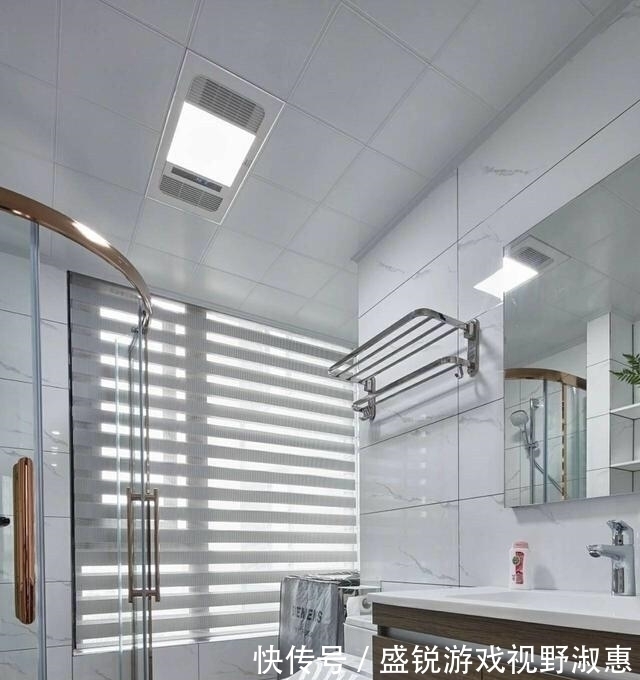 装修|媳妇坚持沙发不靠墙,家人不理解,入住后飘台更实用!忍不住晒晒