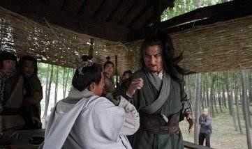 四大名著&林冲一生悲剧根源:杀了一个本该放的人,放了一个本该杀的人