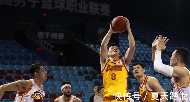 布克|4連??！偽強(qiáng)隊(duì)為何只是缺少一個沈梓捷，深圳隊(duì)就如此不禁打