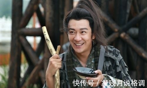 夫君#少女一上联:“午朝门外,排两班,文文武武”,乞丐一下联,绝了