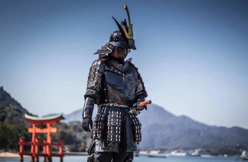 身高|日本史上有几位名将，其中1位身高1米69，却被称为“参天巨汉”？