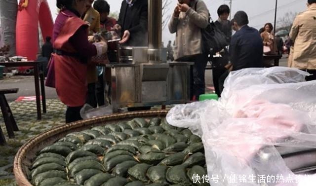 小吃|大妈街头卖“它”,成本5毛钱,卖价2元,三小时能卖4大锅!