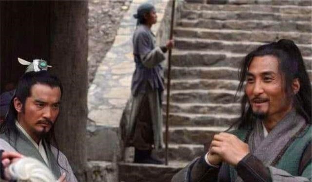 水浒传此人曾是梁山第一,绰号很儒雅,最终死在林冲手中