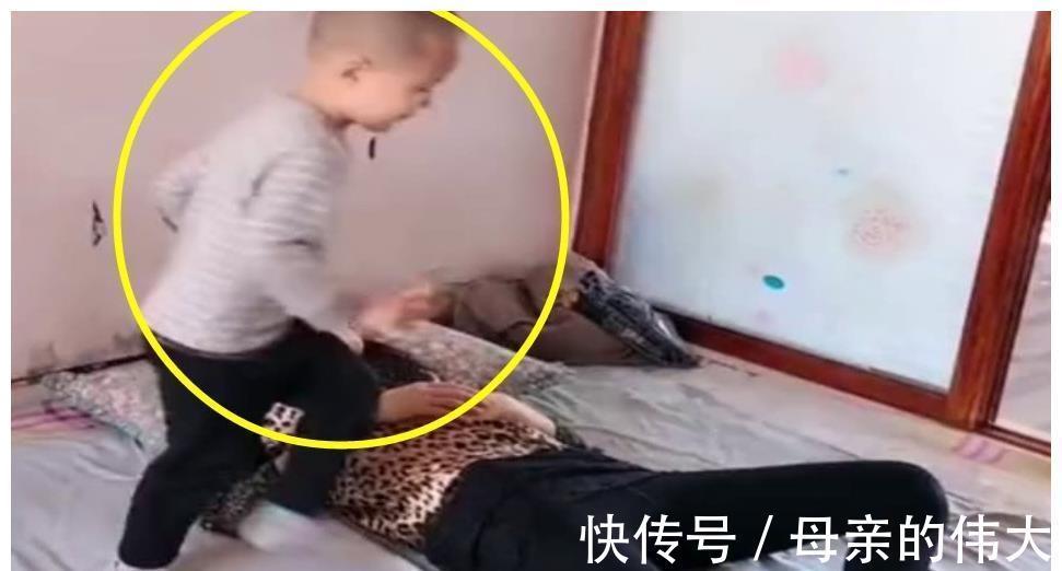 面包|妈妈正睡午觉,熊孩子却来掀被子,接下来的一幕妈妈都快哭了