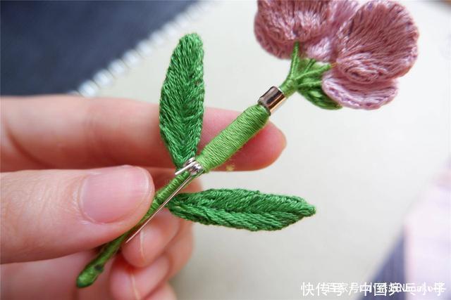 母亲节送给母亲的花朵,应让它从我们的手中盛开,康乃馨花朵教程