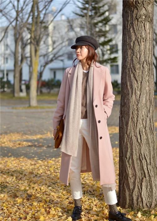 人靠衣装马靠鞍，中年女人想要不装嫩又优雅精致，只要掌握这2点