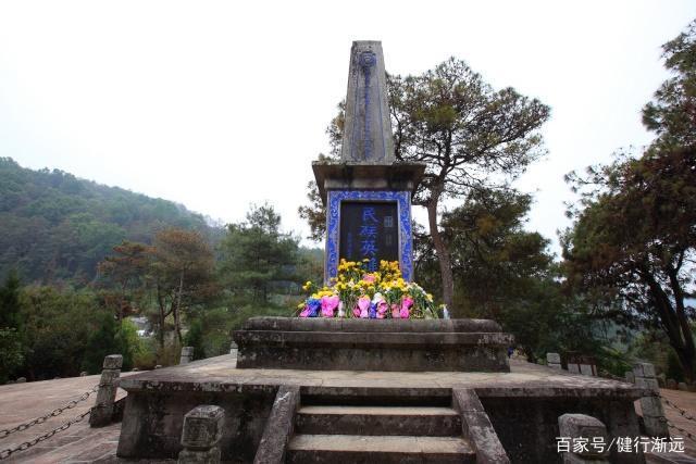 腾冲|浴火重生的腾冲，有个地方承载着曾经的国家记忆，那便是国殇墓园