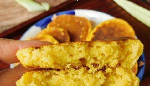 吃法|玉米面最神奇的吃法,不蒸不烤还不烙,香甜酥脆出锅瞬间被抢光
