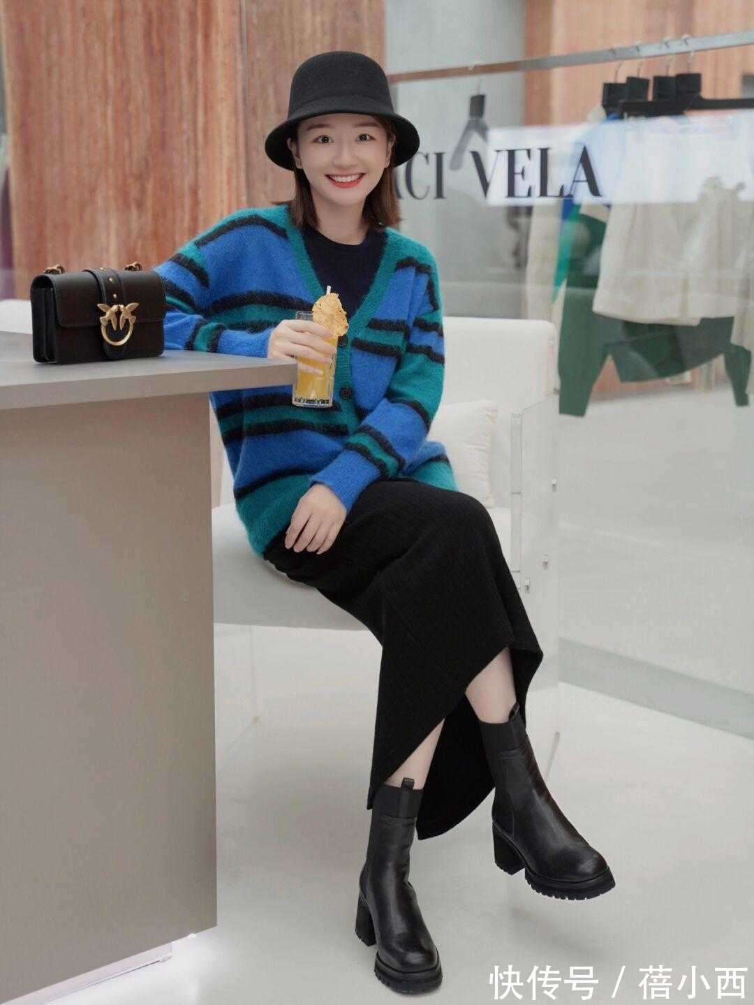 小姐姐 时髦精冬季穿的鞋子不再是小白鞋,而是“齐踝靴”,高级又有气质