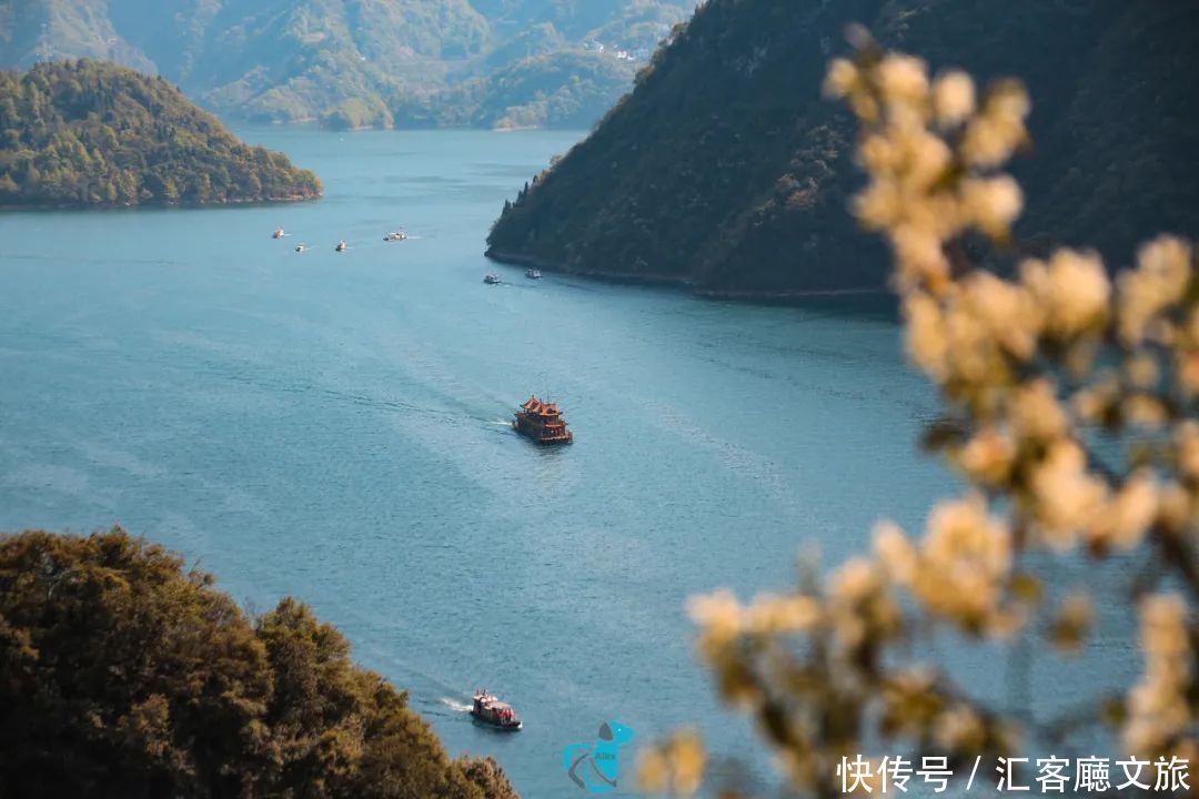 中年|湖北这座安逸小城，山水太绝了！难怪顶流文豪都写诗点赞