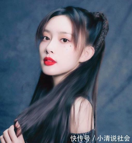 凌晨两点收官仍精力充沛，孟子义简单两句，说明白了艺人的难处