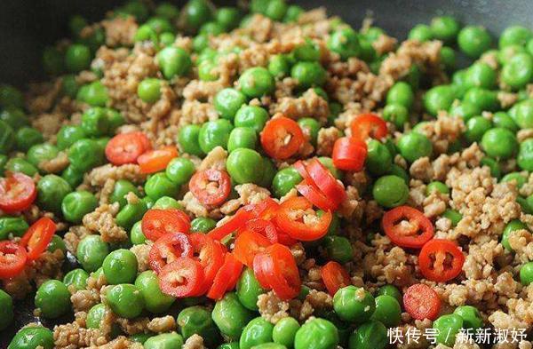 小米辣|夏天,這菜要常吃,3塊一斤,孩子多吃對(duì)眼睛好,現(xiàn)在吃正是時(shí)候