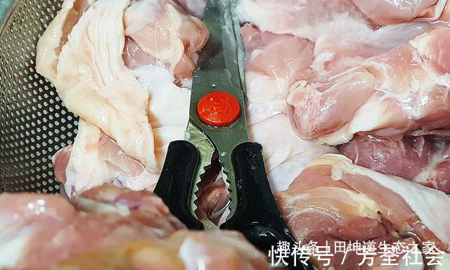 秘制|鸡腿这样做太香了，比烤的好吃，比油炸的健康，先收藏了再做