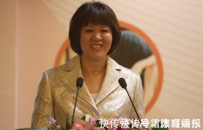 王媛媛|恭喜朱婷,恭喜郎平,中国女排再迎巨星崛起,2022有望重返巅峰
