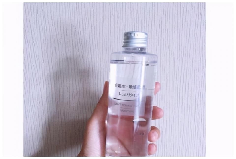 品牌爽肤水种草推荐：美白保湿不在话下，重现完美无瑕细嫩肤质