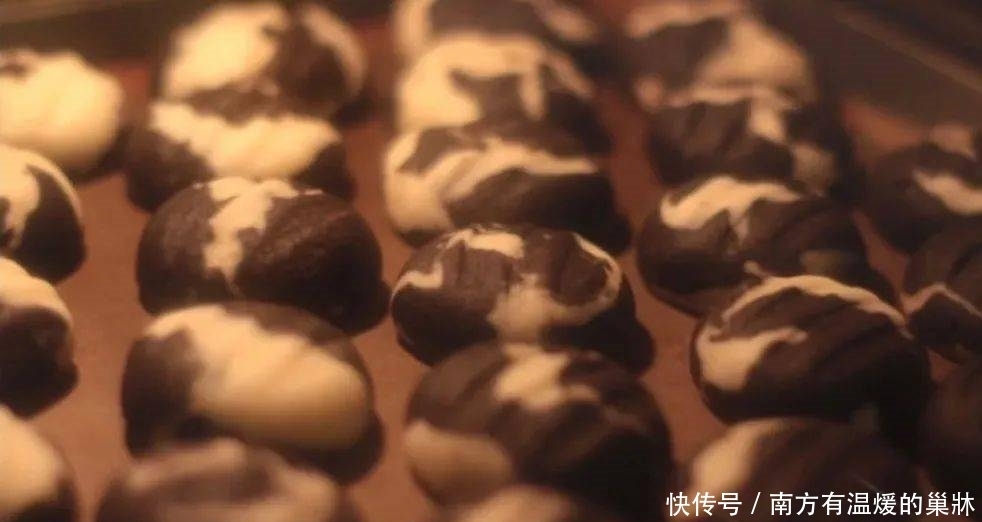 奶牛德式酥饼,轻松做一大罐,送年货心意满满!