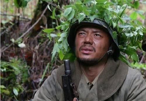 文章|看看亮剑中的团长李云龙,再看看龙文章,同样是团长为什么差距这么大