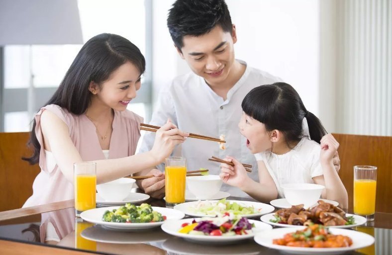 同学群|宝妈参加同学会,偷偷带了孩子去,没想到刚回家就被踢出同学群