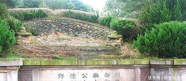 下葬|清官死时草草下葬,300年后却被挖出10亿宝藏,啥情况?