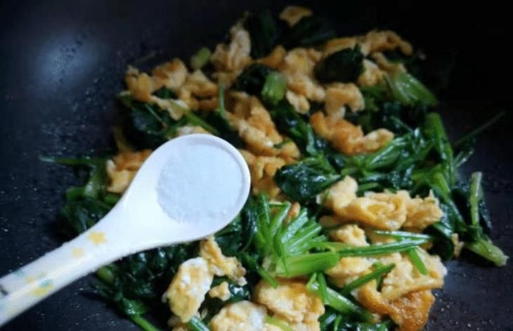  冬季|冬季，吃萝卜白菜不如它，每天炒一盘，营养极高，补钙长个头