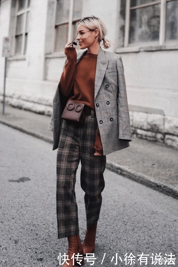 搭配|别再穿“打底裤”了,现在流行“裤子+靴子”!保暖又显瘦!