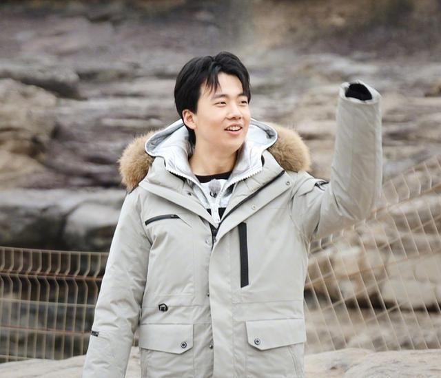 走红 全员尴尬只有她成功“洗白”,孟子义为何能靠“作”走红?