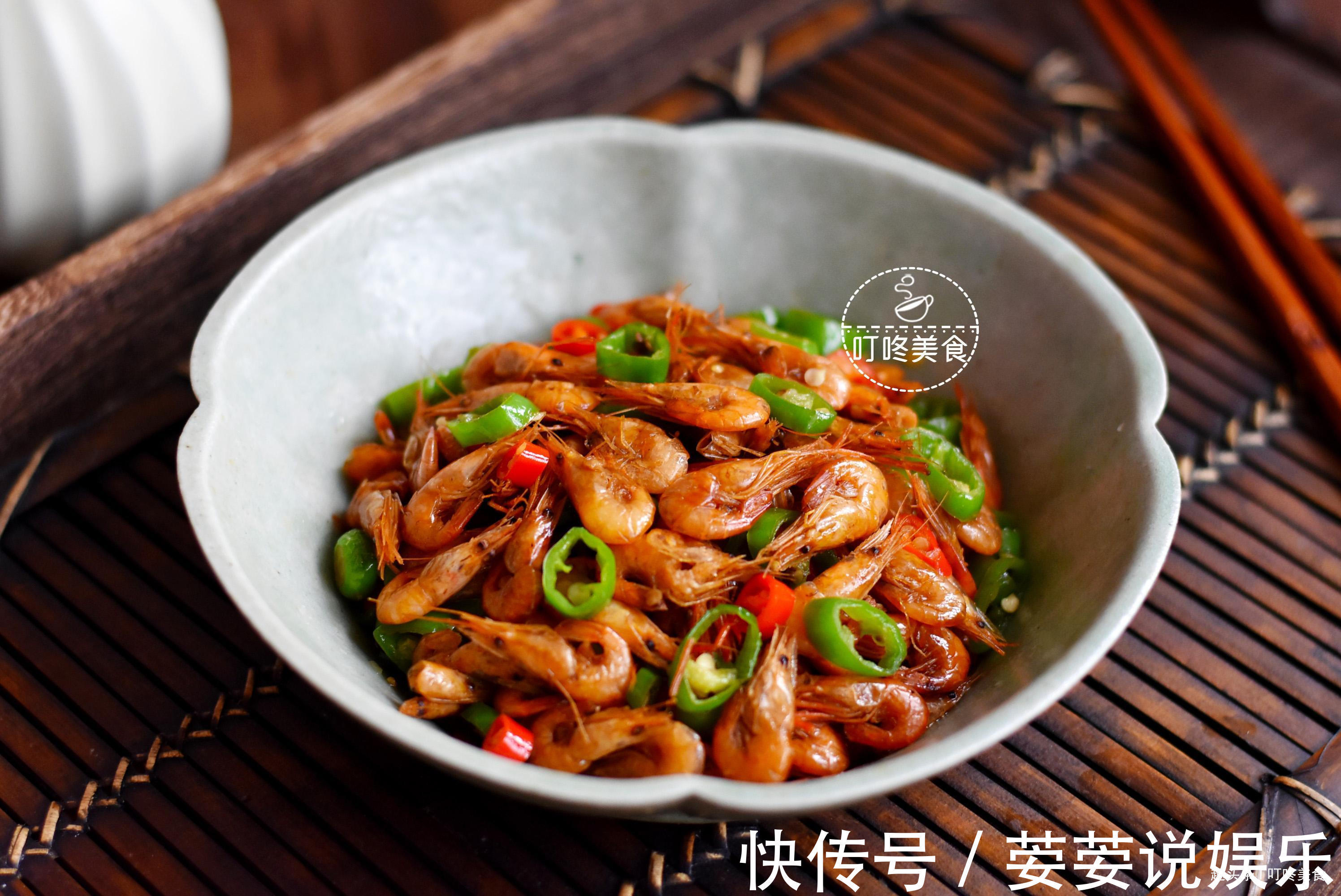 河虾最好吃的做法，简单一炒太香了，学会此做法，三斤都不够吃