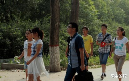 为什么小学那么厉害，到了中学却落后了？因为很多人让学习变得痛苦。