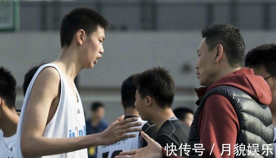 身高表|“1到18岁身高表”出炉,初中生这个数才正常,你家孩子多高?