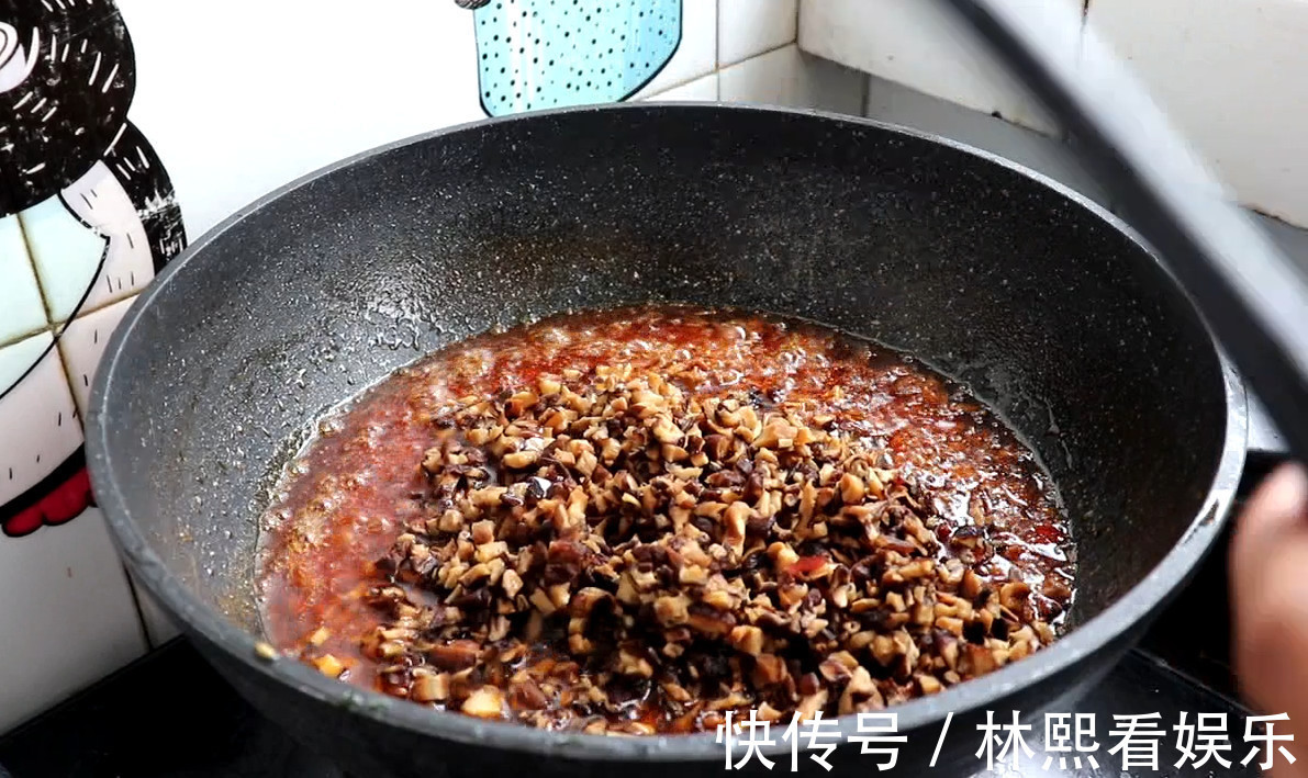 想吃|想吃牛肉酱不用买,详细做法诀窍告诉你,酱香味十足,方法超简单