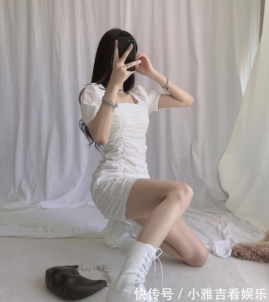 时髦|想要变成夏日时髦精，离不开又纯又欲的小白裙，心动感十足