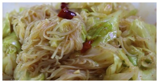 吃了30年的包菜，这做法第一次见，一大盘上桌不够吃，超过瘾