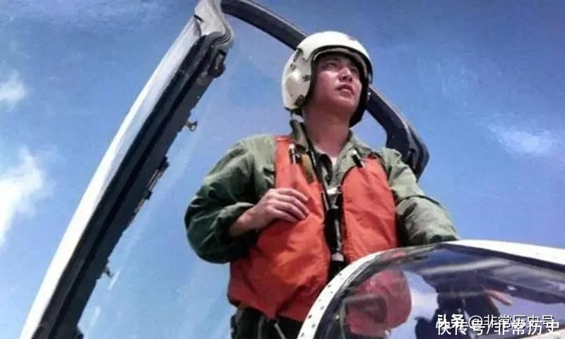 中美南海撞机事件暨海空卫士王伟牺牲20