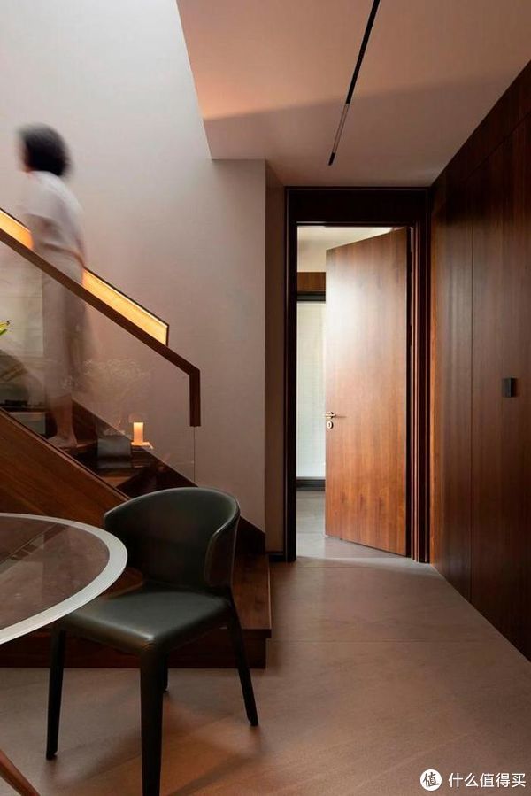 装修|杭州夫妻的新房火了，花3年装修，全屋“留白风”，却很有高级感