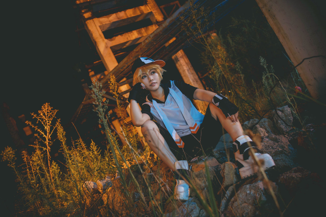 世界aotu凹凸世界金cosplay