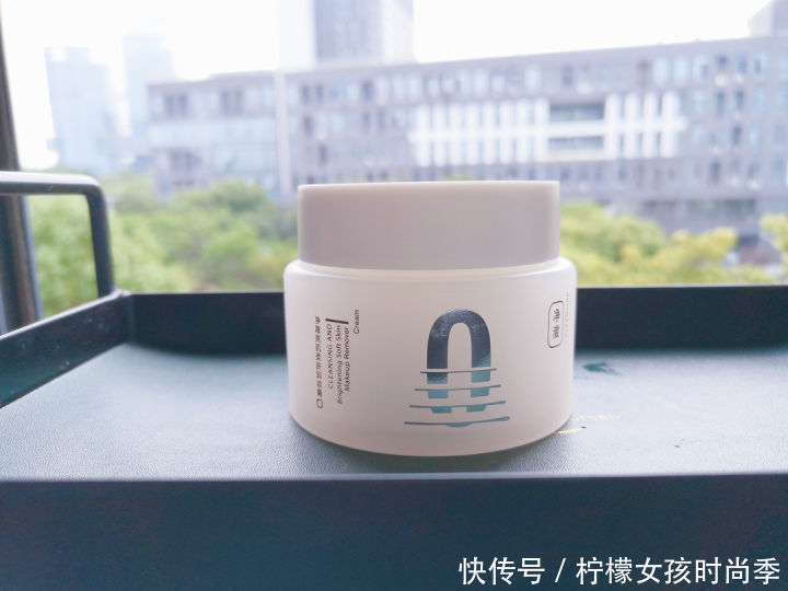 质地 皮肤科医生都不会告诉你的皮肤护肤方法,知道一点你就偷着乐吧