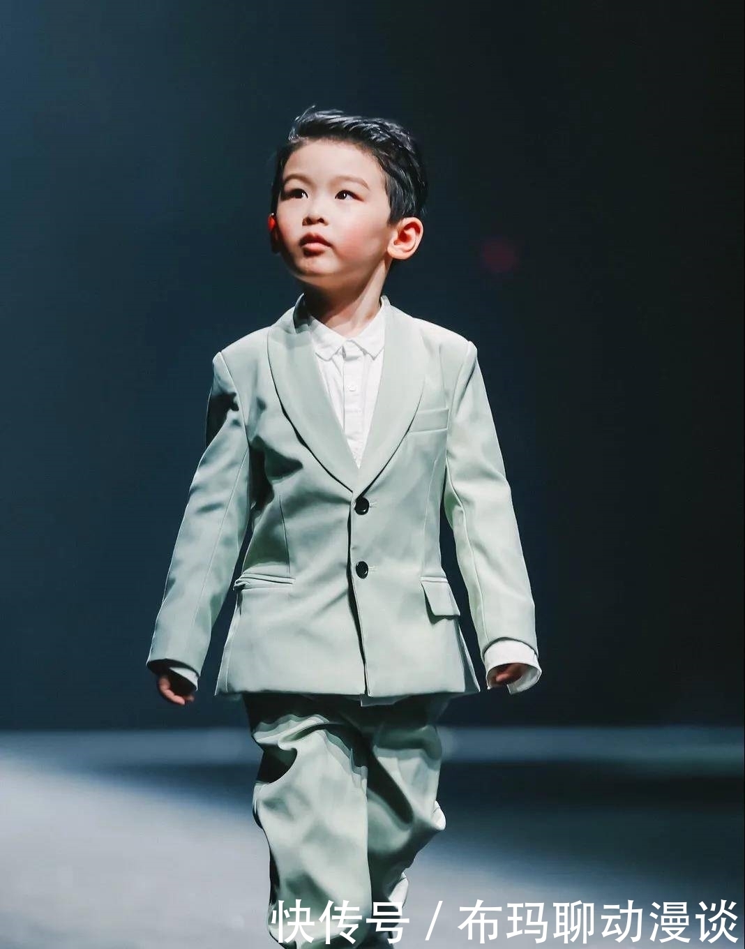 华影|【华影光线】4.17号VK百童大秀回顾来啦!