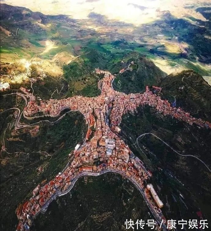 |搞笑趣图:妹纸们玩的很嗨呀,我可以加入么