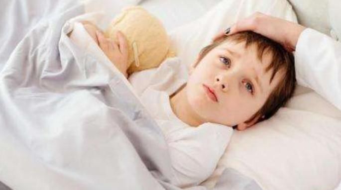 爸爸太爱宝宝,睡了也舍不得放下,结果一觉醒来宝宝没了呼吸