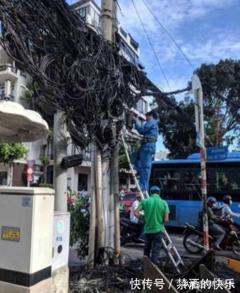 |搞笑段子：你这姿势不行，要像我这样才能丢出去