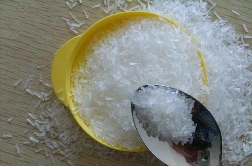 胡椒粉，鸡精和味精哪个对身体伤害大？为了家人健康，不妨看一看