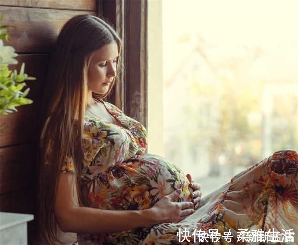 大眼睛|有一种病叫“娃太漂亮”,长得像洋娃娃不一定是好事,父母要小心