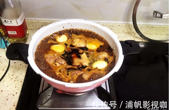 猪脚|猪身上这个“宝贝”，跟鸡蛋一起吃，从此告别手脚冰冷，记得多吃