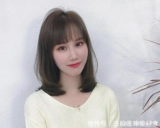 谁说短发没有女人味,这些短发显脸小有气质