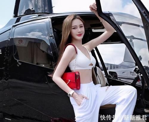 马甲线|马来西亚黄诗琪，颜值与好身材并存，运动很重要