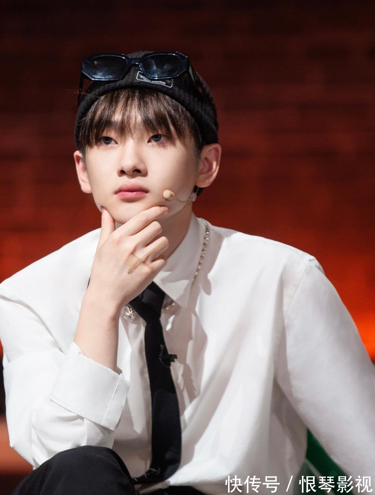 黃明昊|周震南被快本剪掉鏡頭,周雨彤受牽連,黃明昊是同樣原因被放棄?