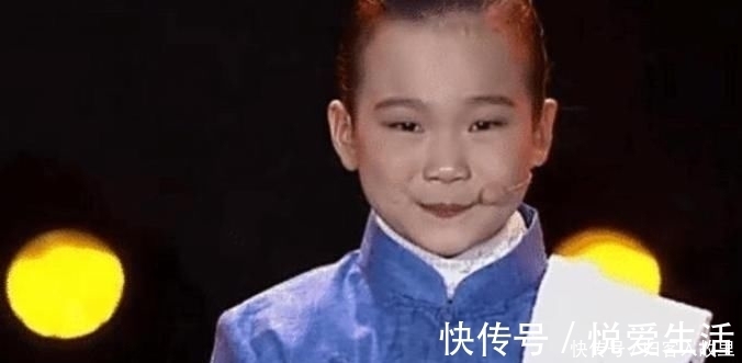 小女孩上台表演无人认出, 自报家门后, 成龙和冯小刚泪洒当场!