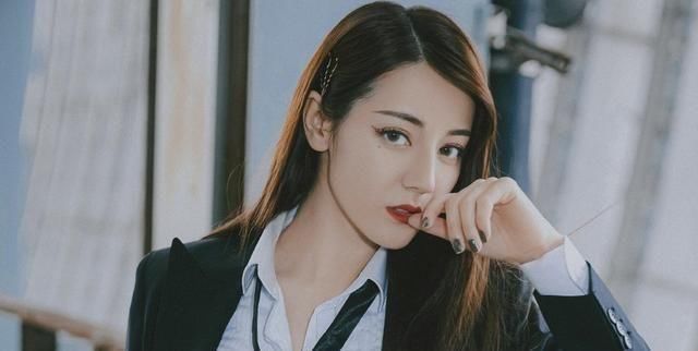 脸部有这些“缺点”的女孩,都长得很像男生,幸好我只中了一个