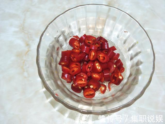 凉拌|夏天吃木耳正当时,教你凉拌木耳的正确做法,木耳好吃无异味