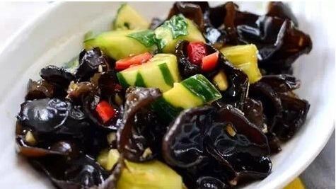 减肥|早晨推荐吃3种食物，减肥就不是难题，大肚腩悄悄溜走，让你苗条